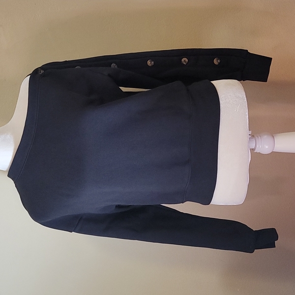 H&M Sexy Sweater 😍 FIRM PRICE - Picture 5 of 12